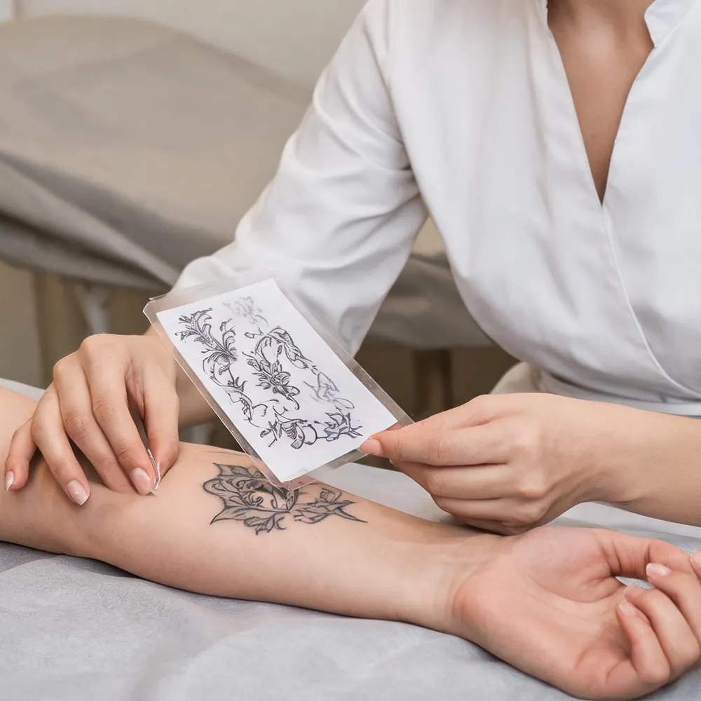 Materiais para tatuagem cosmética